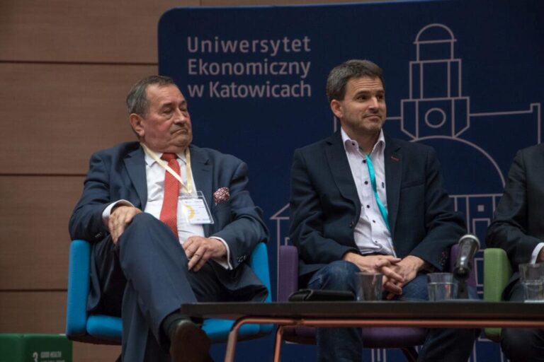 Prowadzący wykład