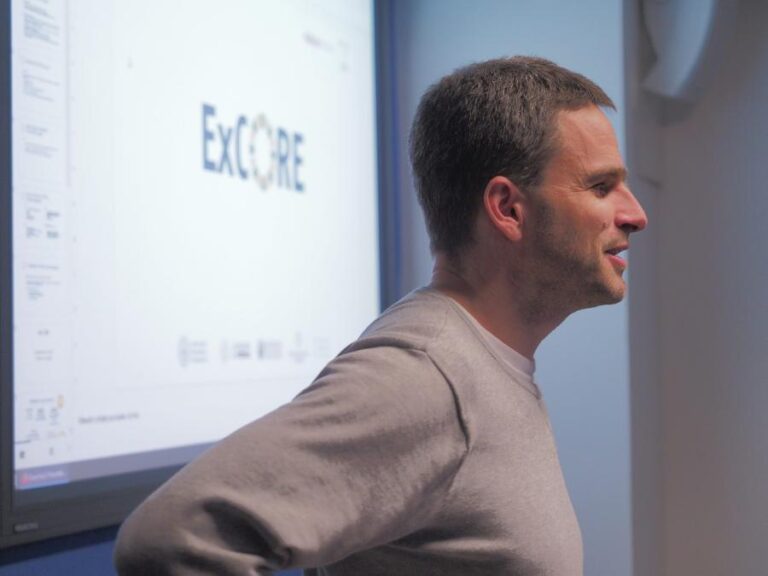 excore-hackathon-004