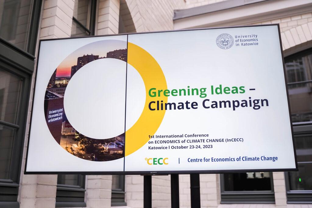 Logo kampanii klimatycznej Greening Ideas na prezentacji